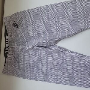 Nike leggings